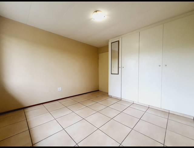 2 BEDROOM APARTMENT RENTED IN VORNA VALLEY